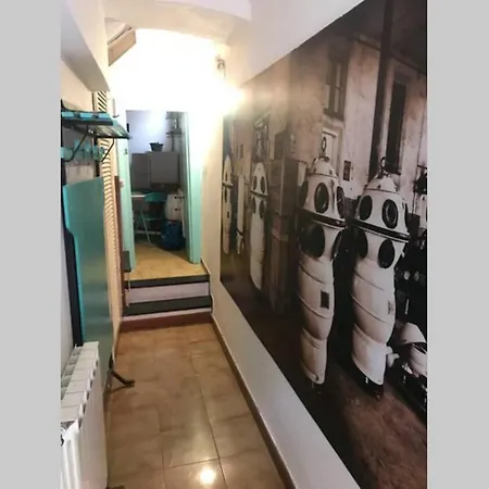 Family House In The Gulf Of Poets
