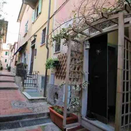 Family House In The Gulf Of Poets Tellaro